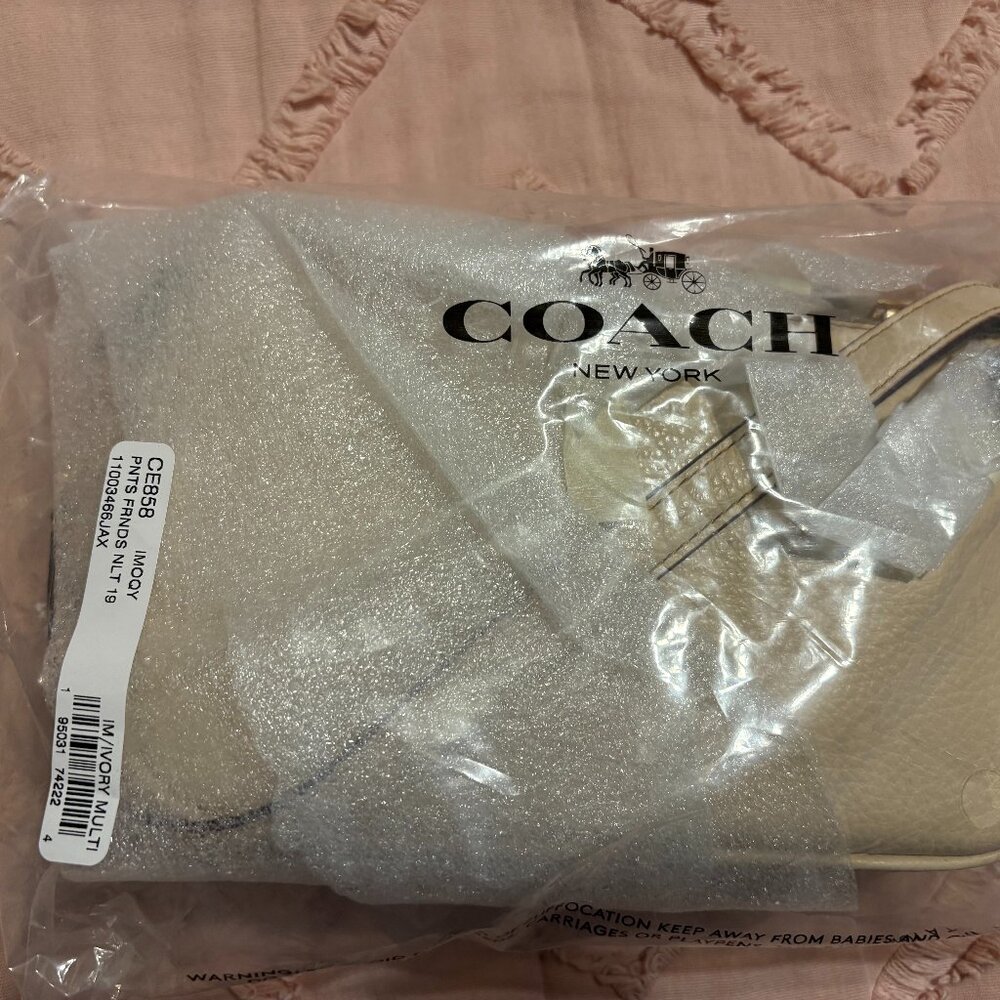 NWT Coach X Peanuts Nolita Purse With Snoopy And Friends Ivory - Picture 3 of 6